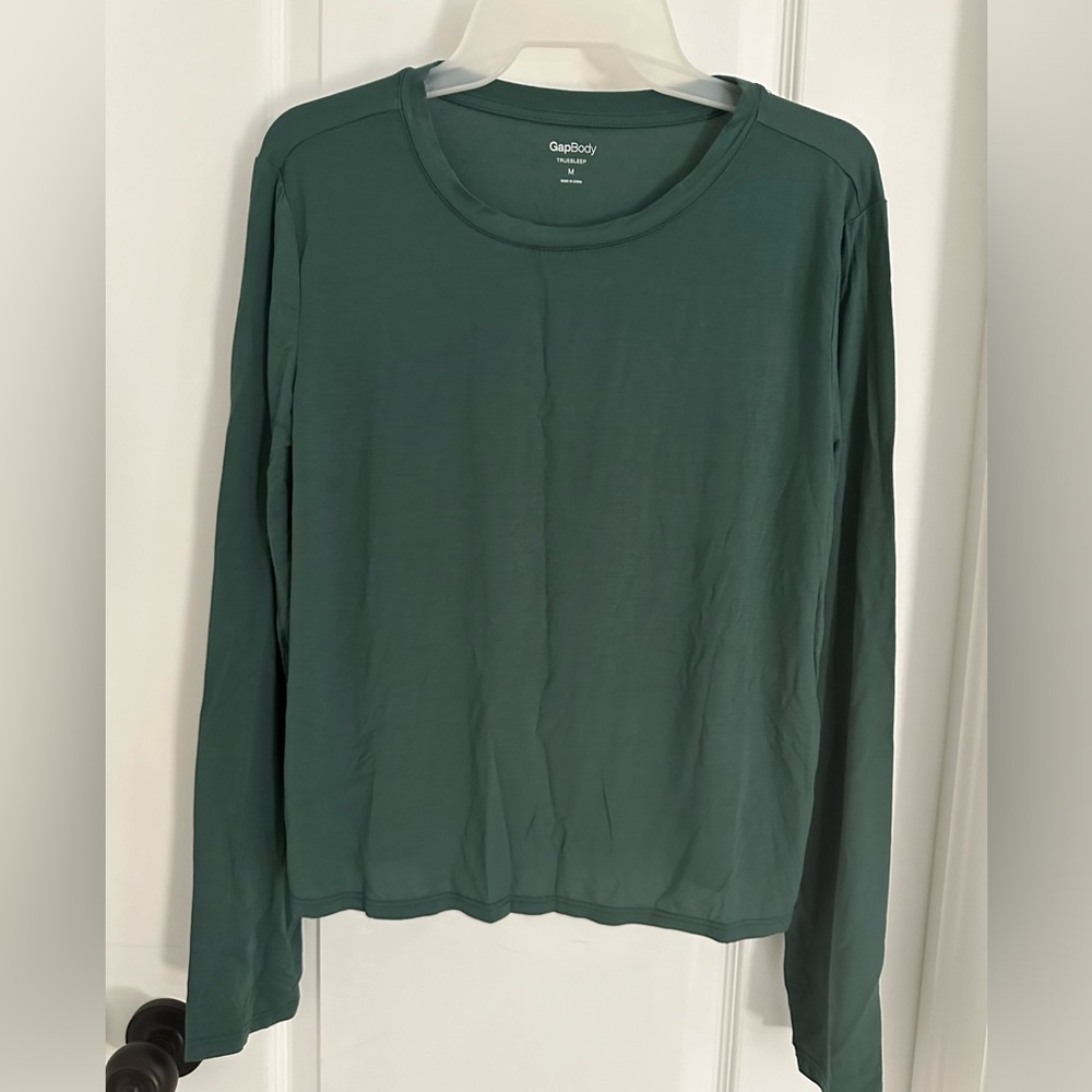NWTG Gap true body pyjama top - M
